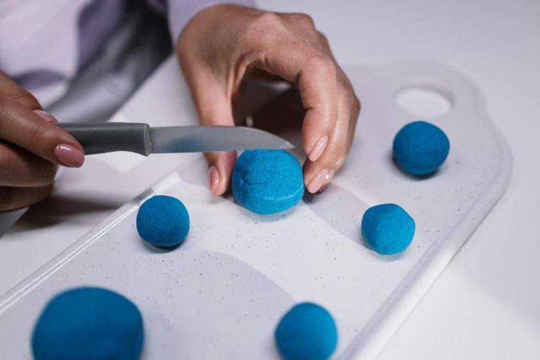 How To Choose The Right Cutting Board Material