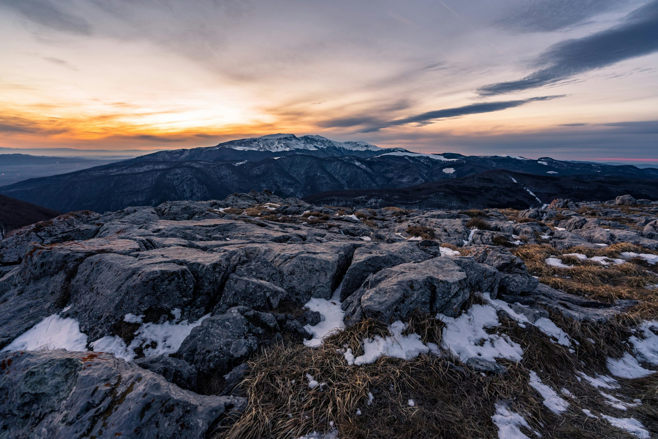 Exploring The Textures Of Luxury Velvet In Winter Collections