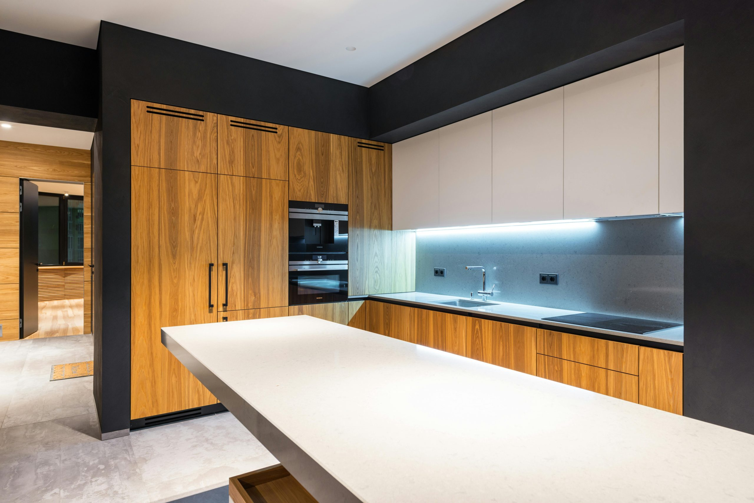 How Light Reflection Changes The Appearance Of Luxury Fabrics