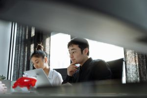 Cultivating Critical Thinking Skills Through Socratic Seminar Methods